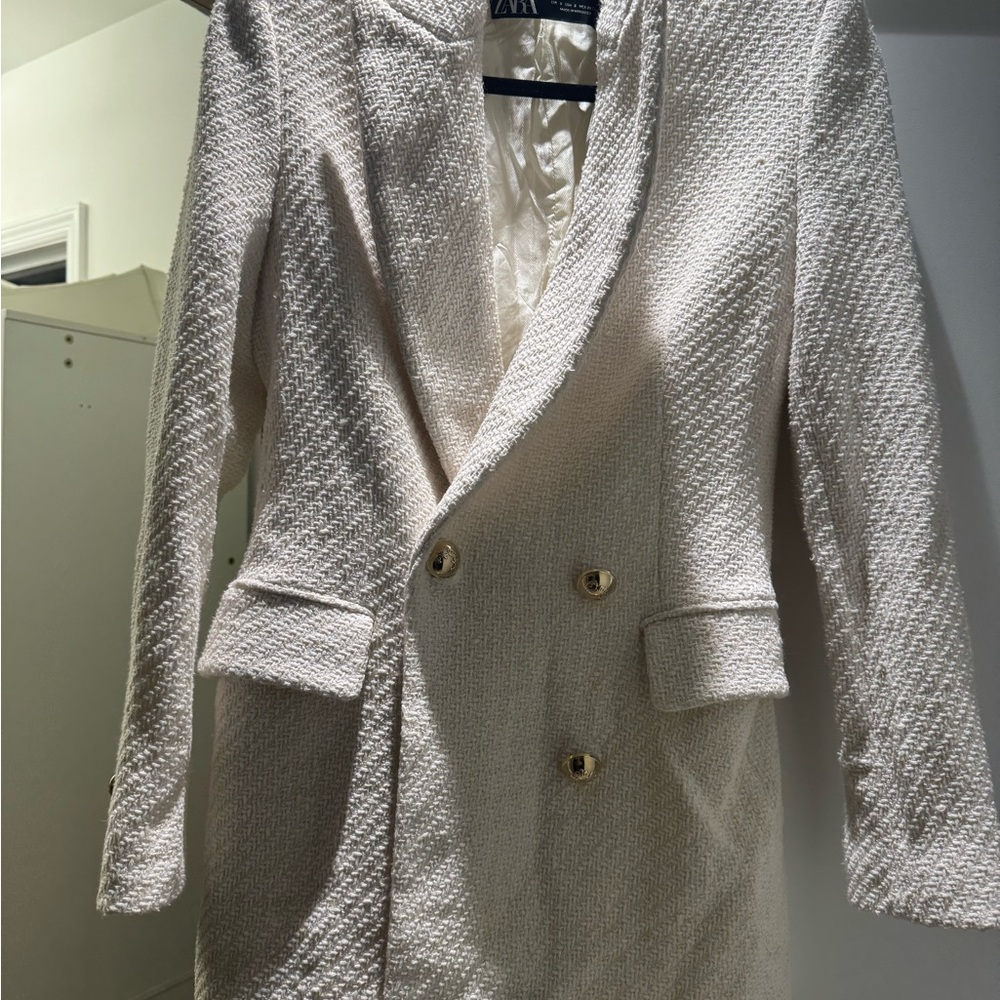 Zara Women's Cream Textured Coat